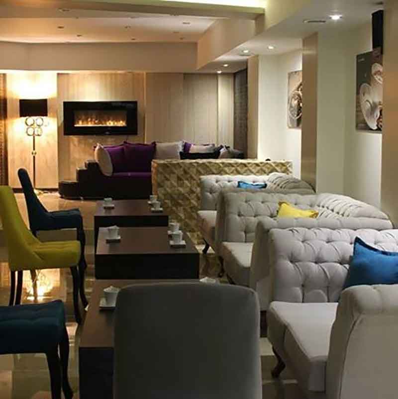 کافه و فست‌فود بازیل